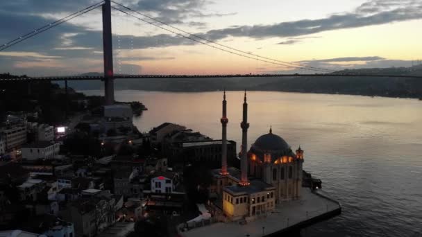 Aerial View Ortakoy Mosque Istanbul Bosphorus Bridge Landscape Ancient Cultural — Stock Video