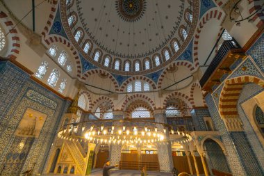 Eminonu, İstanbul 'daki Rustem Paşa Camii Kubbesi. Rustem Paşa Camii mimar Mimar Sinan tarafından 1563 yılında inşa edilmiştir.