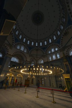 Eminonu, İstanbul 'daki Rustem Paşa Camii Kubbesi. Rustem Paşa Camii mimar Mimar Sinan tarafından 1563 yılında inşa edilmiştir.