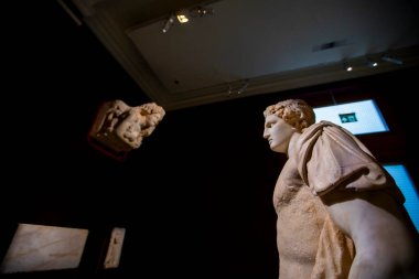  İstanbul Arkeoloji Müzesi 'nin iç ayrıntıları 