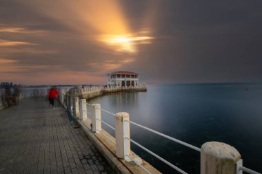 İstanbul 'un Asya kıyısındaki Kadıköy' ün Moda ilçesindeki tarihi iskele.