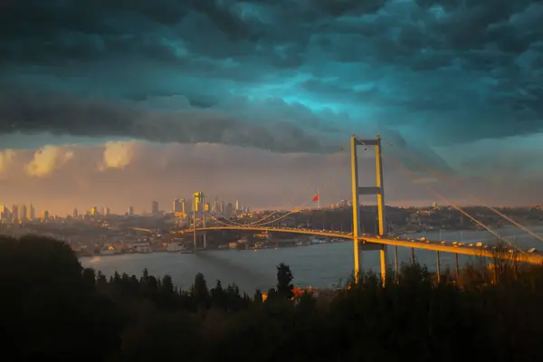 Istanbul Bosphorus Bridge Night 15Th July Martyrs Bridge Istanbul Turkey — Stock Photo, Image