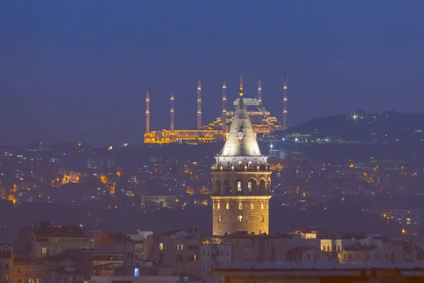 Галатская Башня Новая Мечеть Камлика Istanbul Турция — стоковое фото