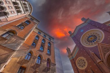 Aziz Antuan Kilisesi, diğer adıyla Sant 'Antonio di Padova Kilisesi, Aziz Antonio di Padova, Aziz Antoine, İstanbul
