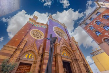 Aziz Antuan Kilisesi, diğer adıyla Sant 'Antonio di Padova Kilisesi, Aziz Antonio di Padova, Aziz Antoine, İstanbul