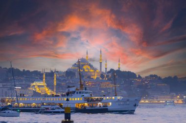İstanbul Camlica Camii 'ndeki Galata Kulesi