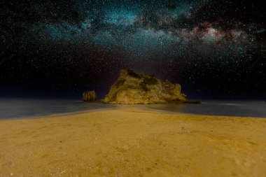 Akcakese Sahili, İstanbul 'un Füze Bölgesi' ne yaklaşık 17 km mesafededir. Bir kıyı köyü olarak bilinen Akakese köyü hafta sonu İstanbullular tarafından takdir ediliyor..