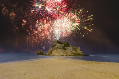 Akcakese Sahili, İstanbul 'un Füze Bölgesi' ne yaklaşık 17 km mesafededir. Bir kıyı köyü olarak bilinen Akakese köyü hafta sonu İstanbullular tarafından takdir ediliyor..