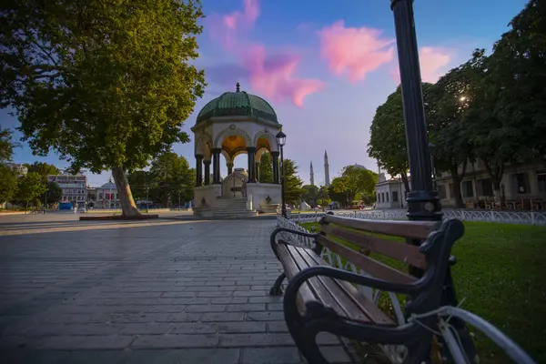 İstanbul Sultanahmet Meydanı Alman Çeşmesi.