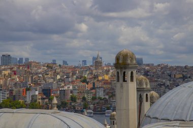 Süleyman Camii 'nin (Süleyman Camii) manzarası. İstanbul 'daki Süleyman Camii' nin siluetleri. Osmanlı mimarisi