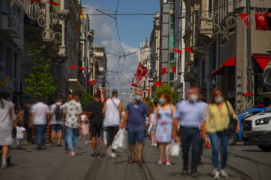  popüler bir turizm istanbul'da Taksim istiklal sokak olduğunu.