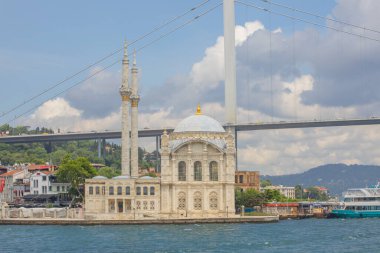 İstanbul 'daki Ortakoy Buyuk Mecidiye Camii