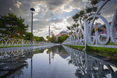 Ayasofya Camii çeşitli açılardan çekilmiş 