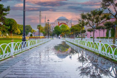 Ayasofya Camii çeşitli açılardan çekilmiş 