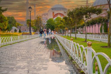 Sultanahmet Meydanı ve Mavi Cami 