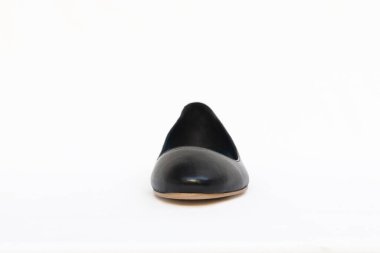 Şık kadın ayakkabıları, deri ve yüksek kalite.