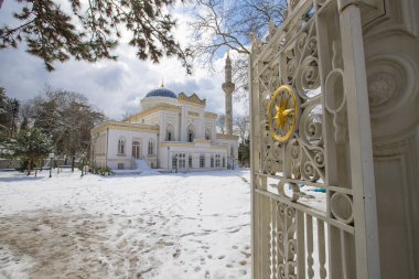  Sultan Abdulhamid tarafından 1885 yılında Beşiktaş 'ta inşa edilen Yıldız Hamidiye Camii (Türk Yıldız Hamidiye Camisi, Beşiktaş, İstanbul))