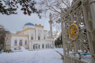  Sultan Abdulhamid tarafından 1885 yılında Beşiktaş 'ta inşa edilen Yıldız Hamidiye Camii (Türk Yıldız Hamidiye Camisi, Beşiktaş, İstanbul))