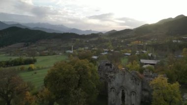 Artvin 'deki Tibeti Kilisesi. Kilisenin bir kısmı yok edildi..