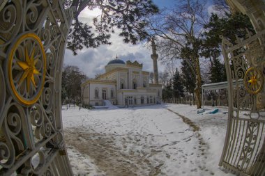 Sultan Abdulhamid tarafından 1885 yılında Beşiktaş 'ta inşa edilen Yıldız Hamidiye Camii (Türk Yıldız Hamidiye Camisi, Beşiktaş, İstanbul))