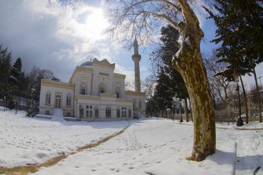Yldz Hamidiye Camii veya Yldz Camii, Beikta 'da Barbaros Bulvarı' nın kuzeyinde Yldz Sarayı yolunda yer alır..