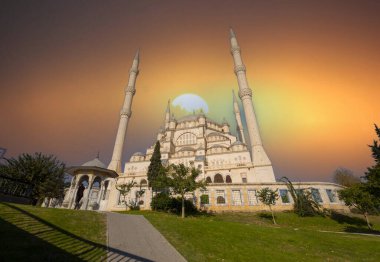 Adana Sabanc Merkez Cami Gölü ve Şehir Parkı