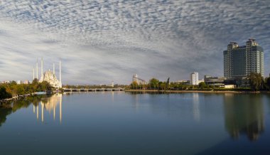 Adana Sabanc Merkez Cami Gölü ve Şehir Parkı