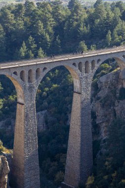 Adana 'nın tarihi Varda Köprüsü