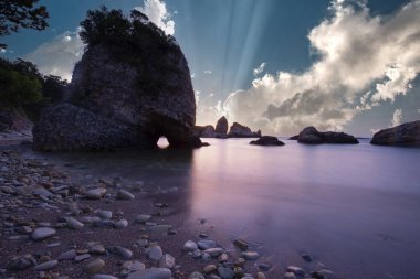 Agva 'daki Kilimli Sahili manzarası. Agva, İstanbul ilinin Sile ilçesine bağlı bir beldedir..