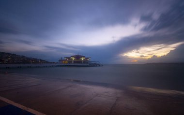 Buyukcekmece Albatros plajı, güzel bir günbatımı ve uzun pozlama tekniği.