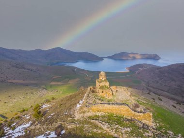 Van Gölü, Türkiye Altınsaç kilise kalıntıları