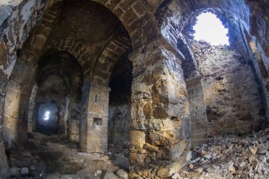 Van Gölü, Türkiye Altınsaç kilise kalıntıları