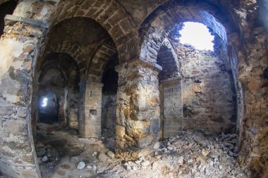 Van Gölü, Türkiye Altınsaç kilise kalıntıları