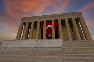 Anitkabir, Türkiye Cumhuriyeti 'nin kurucusu Mustafa Kemal Atatürk' ün mozolesidir. Anitkabir, Türk halkının sık sık ziyaret ettiği tarihi yerlerden biri..