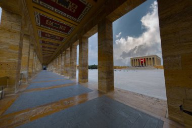 Anitkabir, Türkiye Cumhuriyeti 'nin kurucusu Mustafa Kemal Atatürk' ün mozolesidir. Anitkabir, Türk halkının sık sık ziyaret ettiği tarihi yerlerden biri..