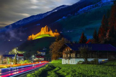 Burg Heinfels kalesi, Heinfels, Avusturya