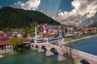Konjiç Neretva Nehri üzerindeki Eski Köprü - Konjiç, Bosna-Hersek, Avrupa