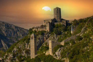 Bosna-Hersek 'teki camii ve geleneksel evleriyle Pocitelj köyüne bir göz at