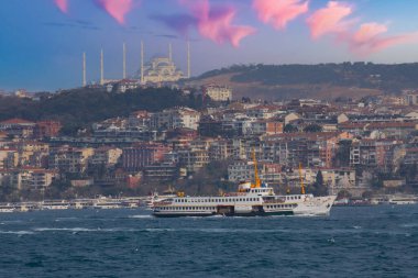 İstanbul şehrinin manzarası, Büyük Camlica Camii