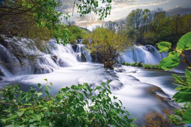 Martin Brod 'un Şelaleleri Una Ulusal Parkı, Bosna-Hersek' te