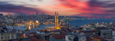 Galata Kulesi, Galata Köprüsü, Yeni Cami ve İstanbul 'un en güzel manzarası olan Boğaz Köprüsü