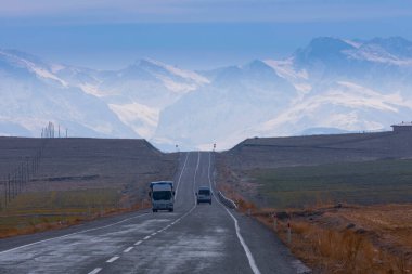 Aladaglar ve Demirkazik zirvesi, Taurus Dağları 'nın en yüksek noktası.