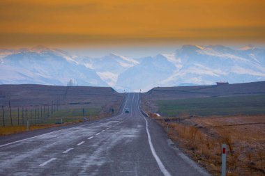 Aladaglar ve Demirkazik zirvesi, Taurus Dağları 'nın en yüksek noktası.