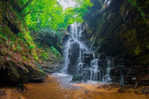 Şelale. Dagpinar, Bursa, Türkiye.