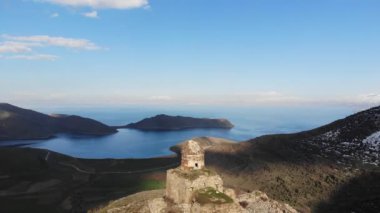 Van Gölü, Türkiye Altınsaç kilise kalıntıları