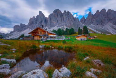 Geisleralm Rifugio Odle Dolomites İtalya