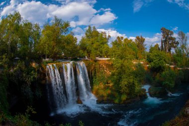 Antalya Dden şelalesinin olağanüstü doğa manzarası