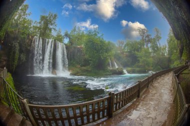Antalya Dden şelalesinin olağanüstü doğa manzarası