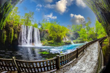Antalya Dden şelalesinin olağanüstü doğa manzarası