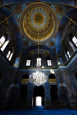 İstanbul, Türkiye 'deki Osmanlı İmparatorluk Camii Pertevniyal Valide Sultan Camii.